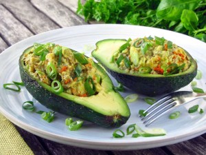 Aguacates rellenos light