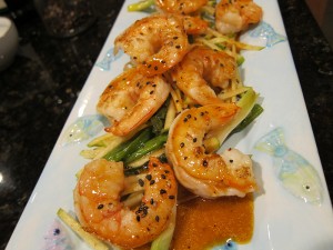 Camarones con aderezo de manzana