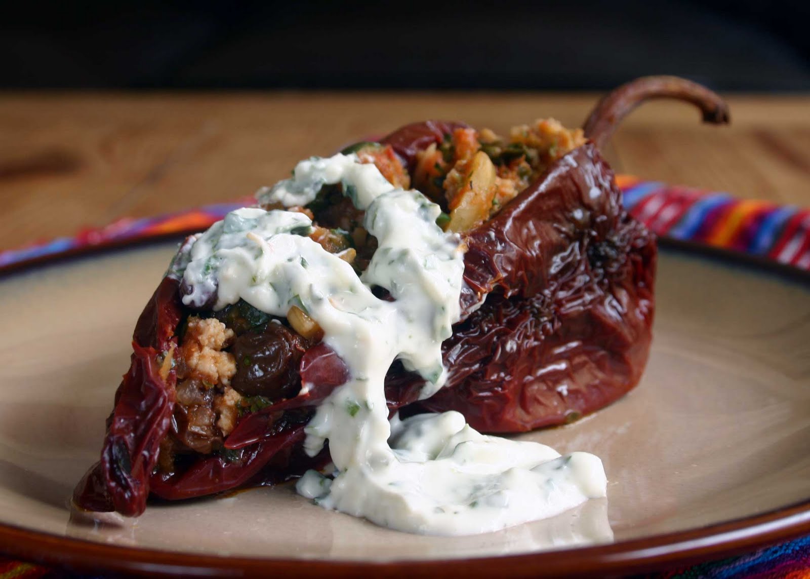 Chile ancho relleno de Atún y plátano macho 